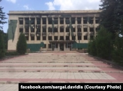 Сергій Давідіс: «Будівля Торецької адміністрації згоріла при визволенні міста в 2014 році»