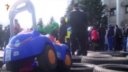 «Яка совість, такі й дороги» – в Одесі вимагали полагодити автошляхи в області (відео) «Яка совість, такі й дороги» – в Одесі вимагали полагодити автошляхи в області (відео)