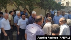 Ispred sudnice dan pred presudu Ismailovoj