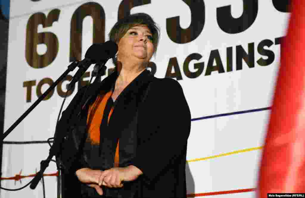 აქციის დასასრულს საქართველოს ჰომნი მომღერალმა თამრიკო ჭოხონელიძემ შეასრულა.