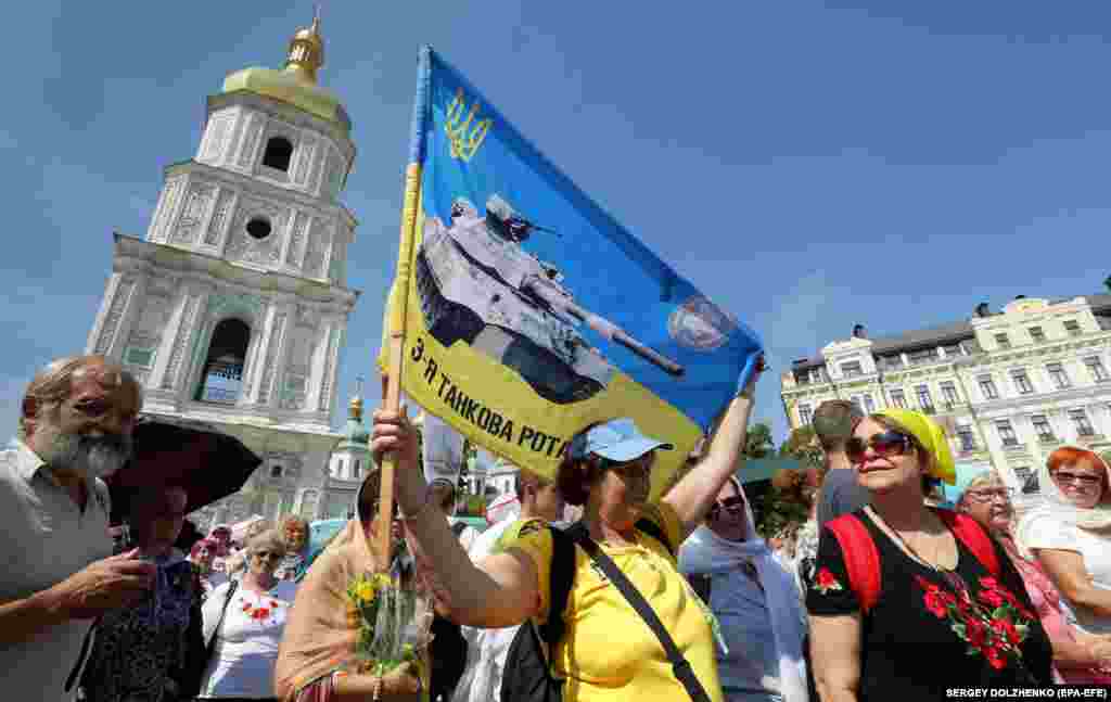 Під час процесії духівництва і вірян Православної церкви України з нагоди Дня хрещення України-Руси. Київ, 28 липня 2019 року НА ЦЮ Ж ТЕМУ