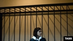 Надежда Толоконникова в зале суда, апрель 2013 года