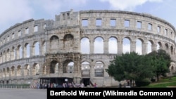 Pulska arena, mjesto Pula film festivala