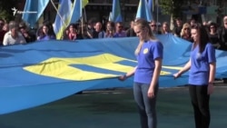 В Херсоне провели траурный митинг в 73-ю годовщину депортации крымских татар (видео) В Херсоне провели траурный митинг в 73-ю годовщину депортации крымских татар (видео)