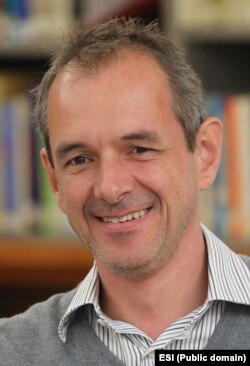 Kristof Bender, analitičar ESI