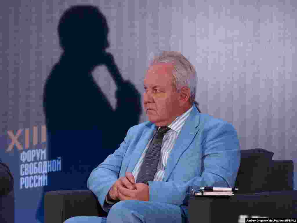 Владислав Иноземцев 