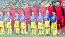 Син загиблого військового, який вивів на поле Роналду – відео Син загиблого військового, який вивів на поле Роналду – відео