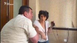 ვიკა ბუკიას სასამართლოს შენობა დაატოვებინეს