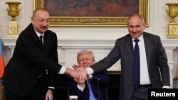 Վաշինգտոնում Ադրբեջանի ու ԱՄՆ-ի նախագահների և Հայաստանի վարչապետի հանդիպումը