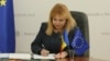 Guvernatoarea BNM, Anca Dragu, semnează cererea de aderare a Republicii Moldova la Zona Unică de Plăți în Euro (SEPA), Chișinău, 30 ianuarie 2024.