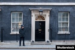 Iz Downing streeta saopšteno da pregovori britanske vlade sa opozicionom Laburističkom strankom nemaju vremenski limit