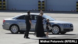 Angelina Jolie po dolasku na sarajevski aerodrom