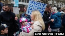 "Kada majke i buduće majke imaju želju da nešto kažu, uvek za to imam razumevanja." (na fotografiji: sa protesta trudnica i porodilja u Beogradu, septembar 2018.)