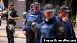 Policija je dan nakon nereda blokirala prilaze skupštini Makedonije