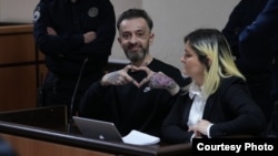 ნიკა კაცია და მისი ადვოკატი ნინო ლომინაძე