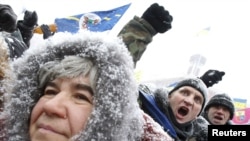 Близько 1,5 тисячі підприємців протестують проти Податкового кодексу на майдані Незалежності у Києві, 2 грудня 2010 року