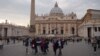 Площа Св. Петра і однойменний собор у Ватикані 