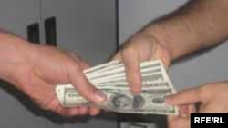 Люди скаржаться на хабарництво