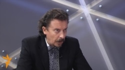 Андрій Шкіль критикує опозицію за нерішучість Андрій Шкіль критикує опозицію за нерішучість