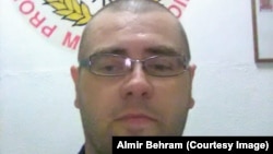 Almir Behram nedavno. Na fotografijima koje su nastale tokom rata u Mostaru, imao je jedanaest godina.