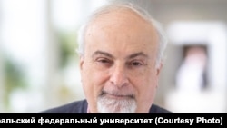 Михаил Волков