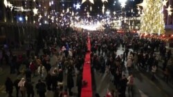 საახალწლო სუფრა რუსთაველის გამზირზე