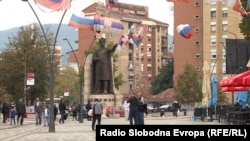 Zašto je severna Mitrovica opasno mesto za život: Spomenik knezu Lazaru u centru severnog dela Mitrovice (ilustracija)