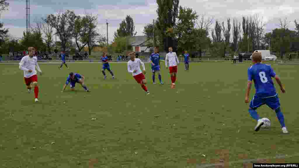 Сергей Шевченко: «Без поддержки мы не сможем выполнить поставленные задачи, а с мощной поддержкой хотим пройти этот путь: от аматоров до премьер-лиги. Этого очень многие хотят, задача такая звучит и я в это верю»