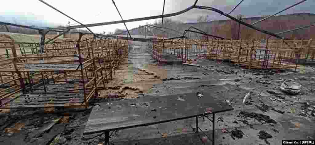 Delegacija EU u BiH pozvala je vlasti da prevaziđu politička pitanja i otvore kamp &quot;Bira&quot; u Bihaću.