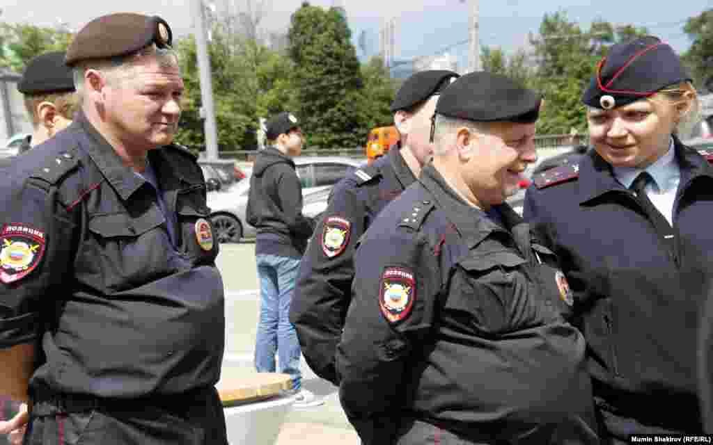 Полиция вяло наблюдала за конфликтом "Ночных волков" и гражданских активистов 