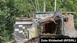 დადიანზე ისევ მიდის დემონტაჟის სამუშაოები.