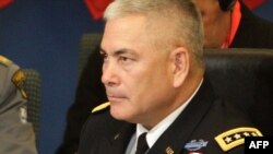 Главнокомандующий коалиционными силами в Афганистане генерал Джон Кэмпбелл