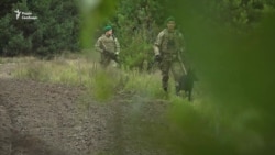 Украинские пограничники усиленно охраняют границу с Беларусью (видео) Украинские пограничники усиленно охраняют границу с Беларусью (видео)
