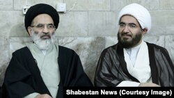 رضا تقوی (چپ) از سال ۷۹ و به مدت ۱۷ سال مسئولیت شورای سیاستگذاری ائمه جمعه را عهدهدار بود