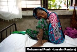 Uništeno 6.800 kuća Rohindža i spaljena 62 sela; Foto: Rohindža koja je preživela paljenje njene kuće