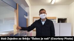 Gradonačelnik Šapca glasa na lokalnim izborima, 21. jun 2020. godine