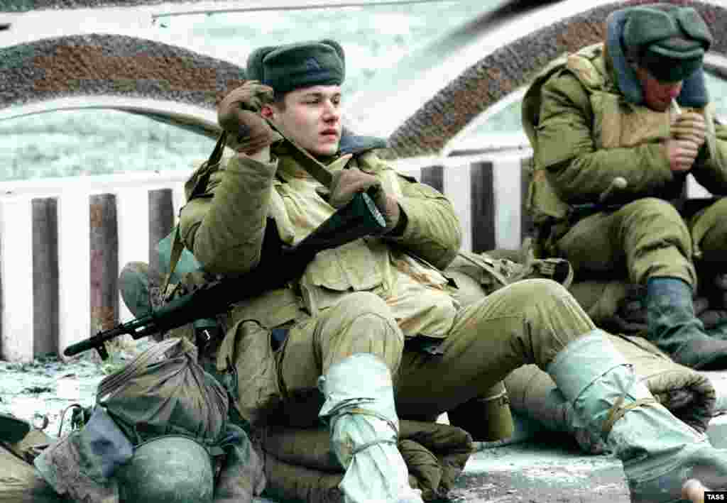 Российская армия в Моздоке, 19 декабря 1994.