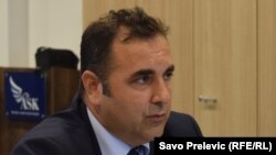 Momčilo Radulović, predsjednik Evropskog pokreta u Crnoj Gori smatra da je i u aktuelnim okolnostima moguće ispuniti evropske ciljeve, pošto partije vlasti i opozicije imaju evropsku agendu