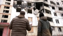 «Такого масштабу руйнувань ніколи не бачив»: іноземні туристи приїхали до України, аби подивитися на реальну війну та її наслідки (відео) «Такого масштабу руйнувань ніколи не бачив»: іноземні туристи приїхали до України, аби подивитися на реальну війну та її наслідки (відео)