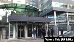 Ulaz u zgradu Specijalnog suda za ratne zločine na Kosovu u Hagu