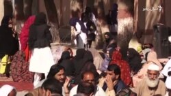 کوټه: د دوو وژل شويو ماشومانو خپلوانو د هغوی له مړيو سره پرلت وهلی کوټه: د دوو وژل شويو ماشومانو خپلوانو د هغوی له مړيو سره پرلت وهلی