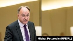 Arnaut: Američki organi su očigledno agilniji i ažurniji kad je u pitanju kriminal i druge neprimjerene radnje naših zvaničnika (novembar 2019.)