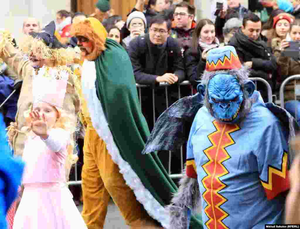 Лондонский новогодний парад 1 января 2017 г. 