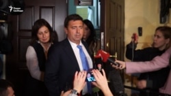 Суд оставил Серебренникова под домашним арестом Суд оставил Серебренникова под домашним арестом