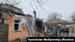 Последствия одного из российских ударов по Харькову, архивное фото