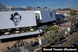 Фестивальний палац у Каннах