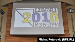Članovi Centralne Izborne komisije BiH na konferenciji za novinare, 3. oktobar 2010