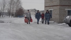 Дадин о намерении "продолжать борьбу с путинским режимом" Дадин о намерении "продолжать борьбу с путинским режимом"