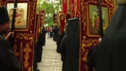 У Києві пройшла хода вірян УПЦ МП (відео) У Києві пройшла хода вірян УПЦ МП (відео)
