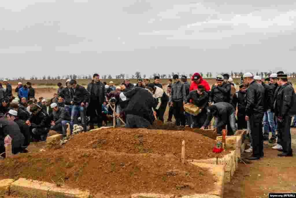 С тех пор от него не было никаких вестей